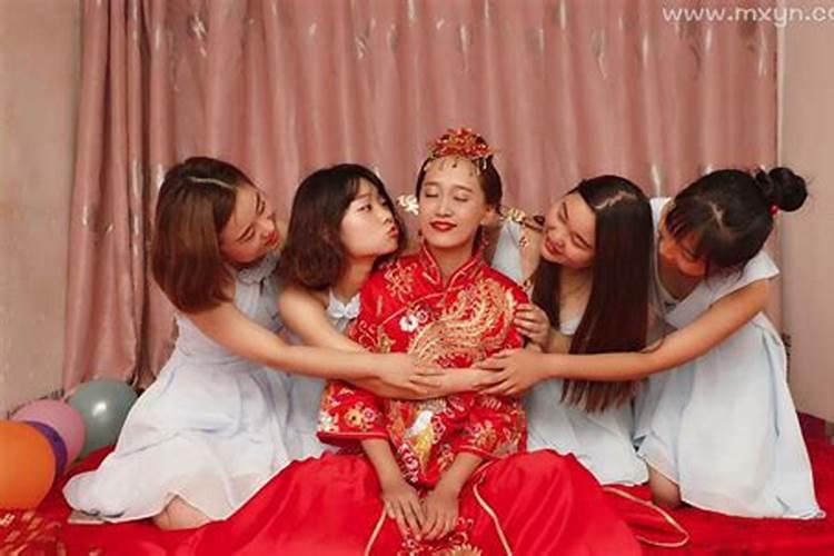 梦见初中女同学已经嫁人了