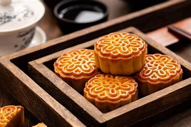 为什么在中秋节要吃月饼并赏月