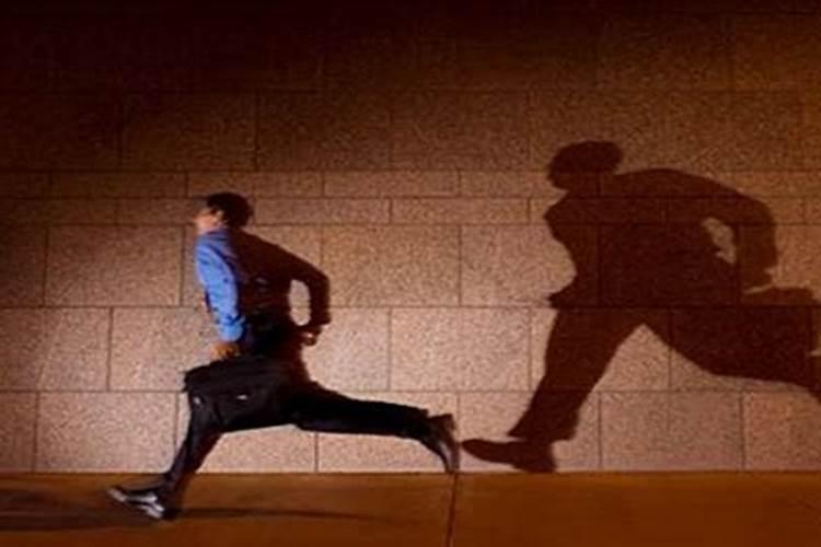 梦见逃跑被抓