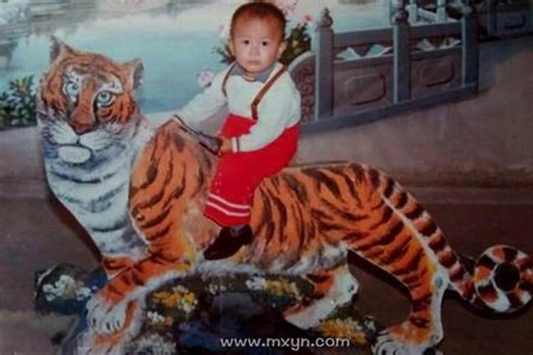 梦见捡到项链有什么预兆？是什么意思？