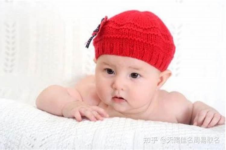 形容听别人的话的成语是什么成语是什么成语？