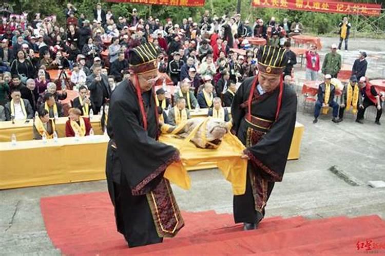 清明上坟,是不是老人已经100岁了,就已经投胎的说法？不用再去