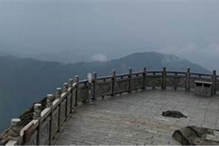 春节期间你们那都有哪些拜年习俗？