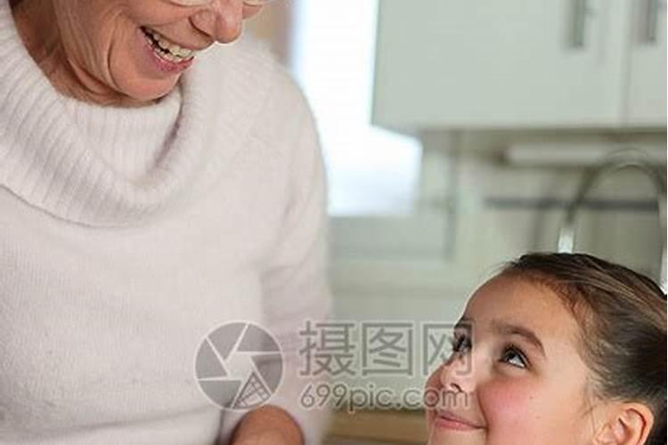 梦见奶奶和我一起吃月饼的预兆