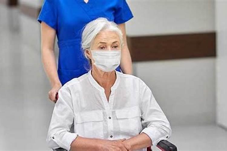 梦到本人妈妈快不行什么意思