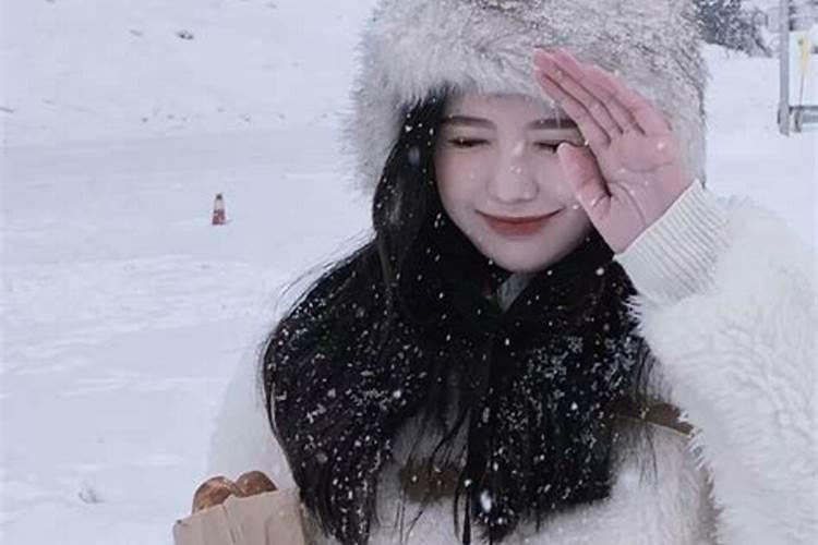 冬至中午出生的女宝宝起什么名字洋气好听？