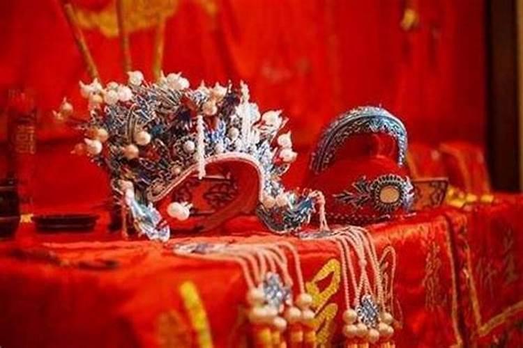 同种属相婚配哪个最合,属相属狗的婚配什么属相最好