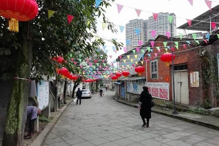 自贡灯会几点开灯
