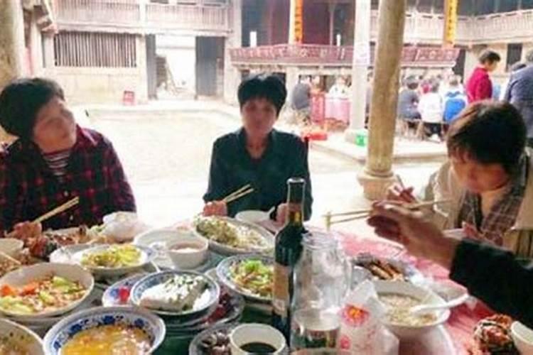 梦见办丧事的场面自己也在其中