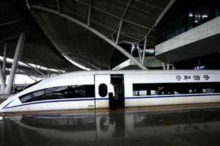 纳西族的风俗习惯是什么？