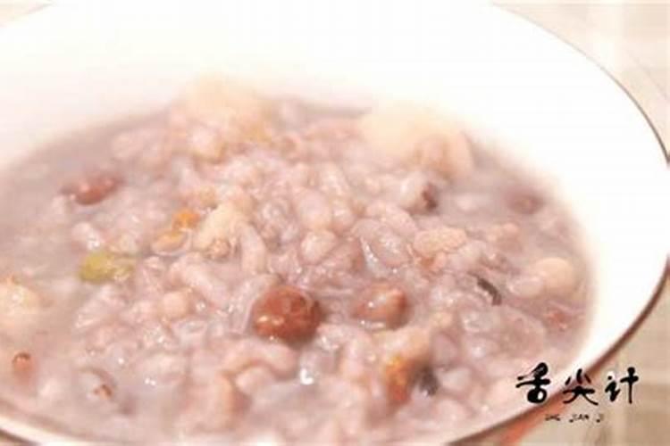 梦见在大海里游玩有什么预兆？是什么意思？