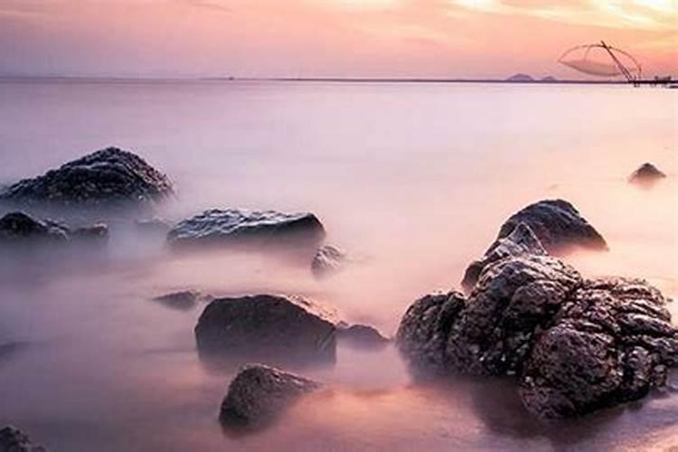 梦见浇地水很大流的到处都是的预兆