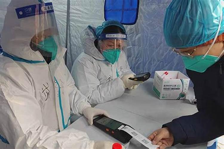 女蛇和男牛属相能配夫妻吗,牛和什么生肖最配 女属蛇和男属牛相配吗