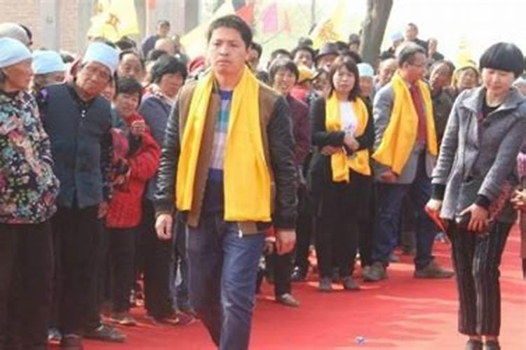 不愧是江西农村扫墓祭祖,清明节堪比年初一还热闹,你家乡一样吗百度知...