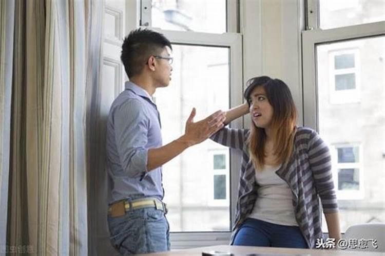 梦见两公婆吵架还动刀子的预兆