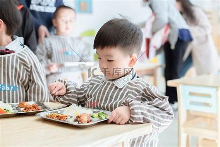 梦见在学校教室里