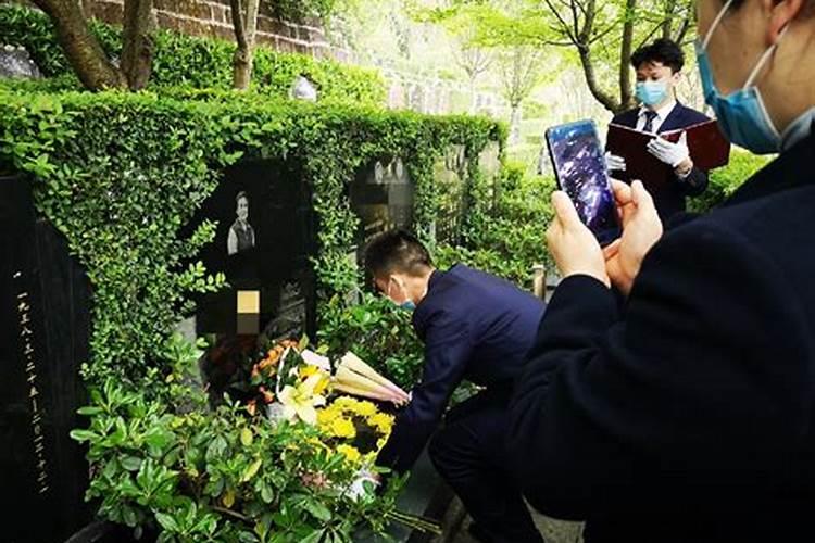 梦见车被撞肇事车逃逸的预兆