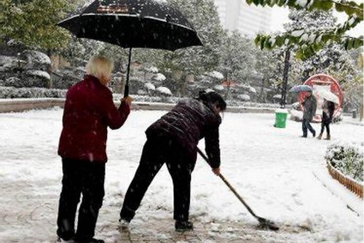 梦到扫雪是什么意思