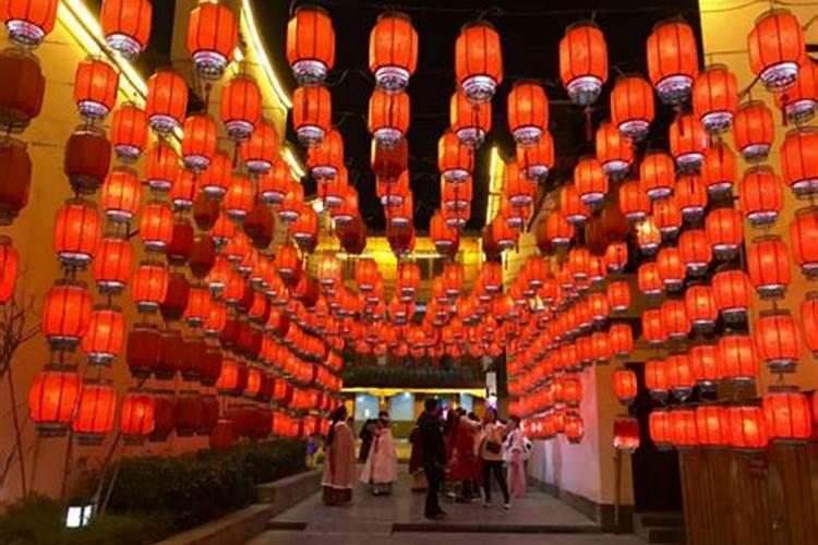 财神下面压钱什么讲究