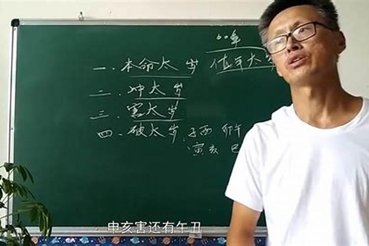 做梦梦见死去的儿子还活着是什么兆头