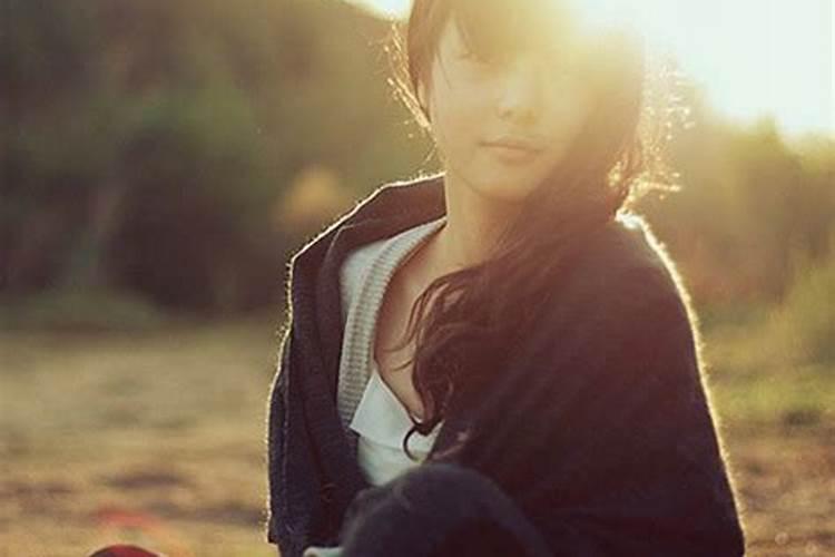 女人做梦梦到女孩是什么意思