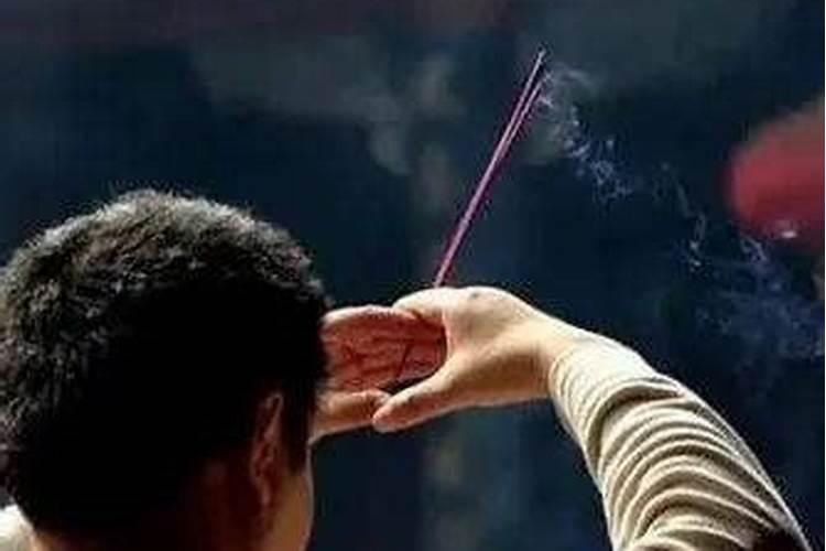 五九年正月初五晚八点生的生辰八字怎样？