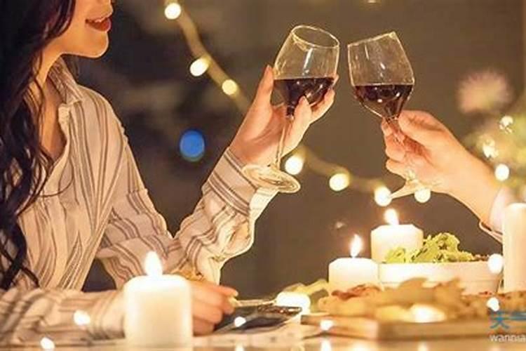 梦见自己女朋友去和别人吃饭的预兆