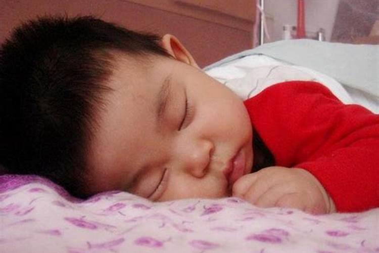 梦见小孩尿床是吉兆发财
