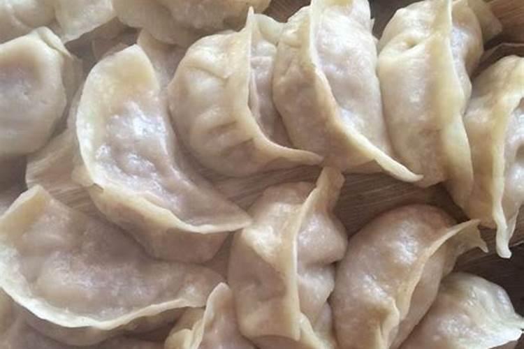 小年吃饺子是中午吃还是晚上吃