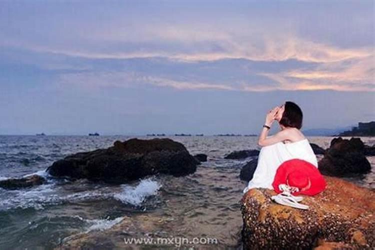 梦到在大海里游泳什么意思 梦到在大海里游泳的含义