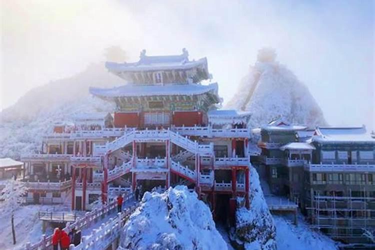 老君山“李姓免费”回应:见仁见智