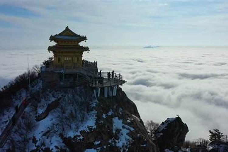 你怎样看待老君山景区国庆期间推出一元午餐这个事情？