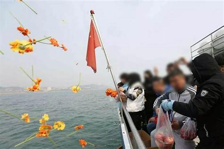 撒骨灰有讲究吗