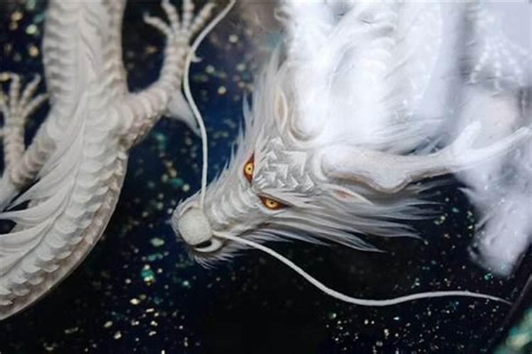 梦见龙在水里是什么预兆
