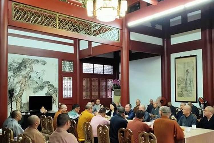 “用脸盆闷”上饶21岁男子杀害母亲和12岁弟弟,他为什么这么做？百度...