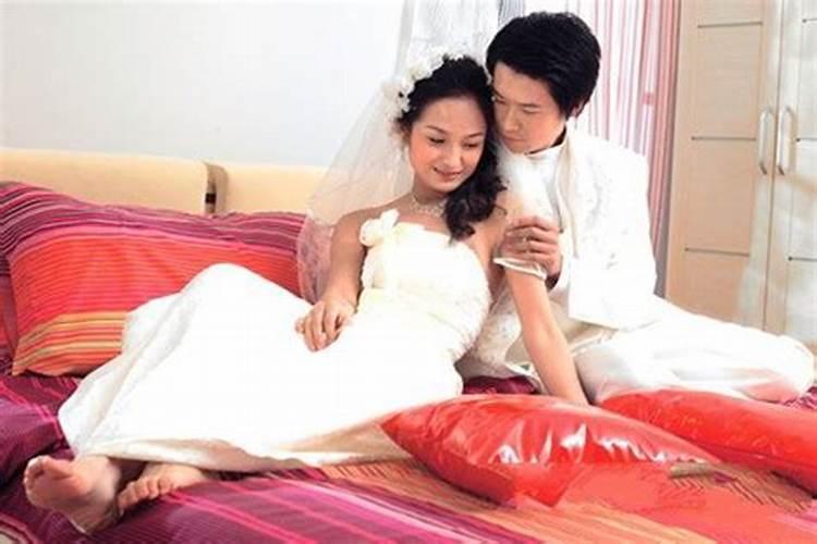 梦见女朋友与别的男人玩的预兆