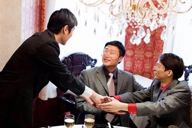 梦见和老板在一起是什么意思