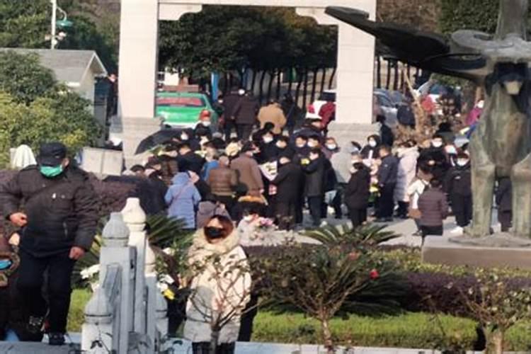 清明节在外地怎么给亲人烧纸