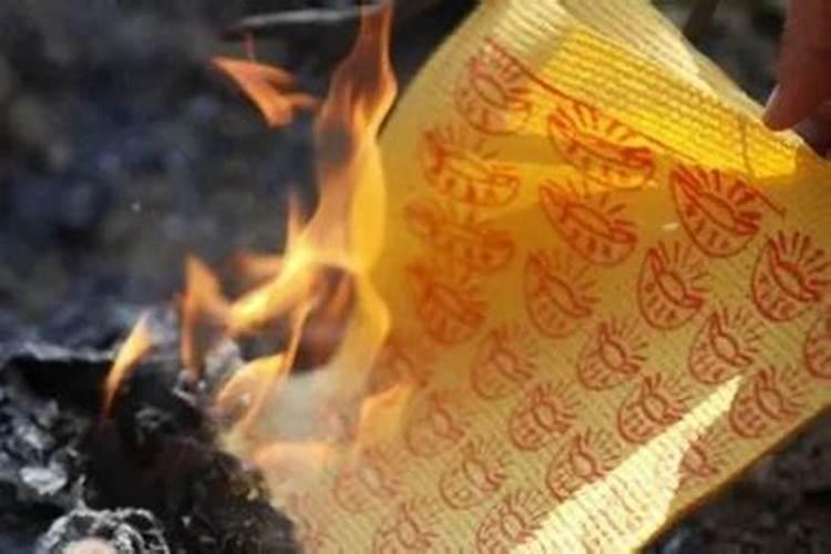 清明节不能回去扫墓十字路口祭拜行不行