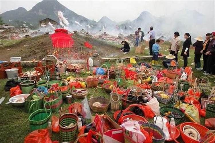 正月十五元宵节湖南攸县送火把上坟什么意思？