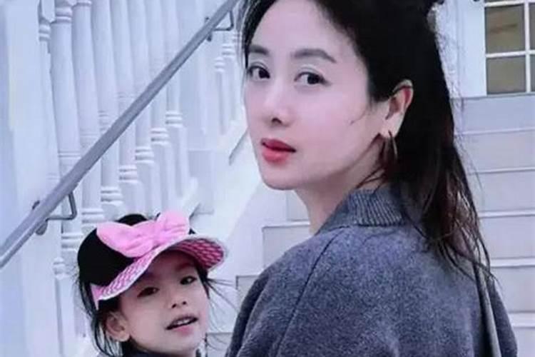 哪位明星女儿叫小年糕？