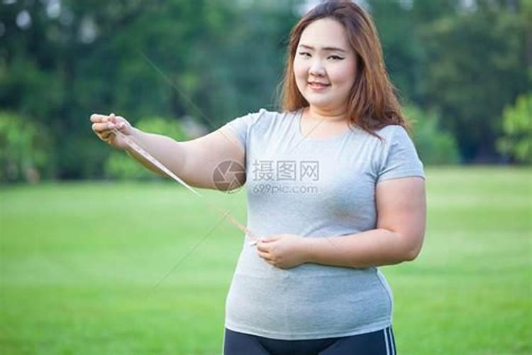 梦见白胖女孩