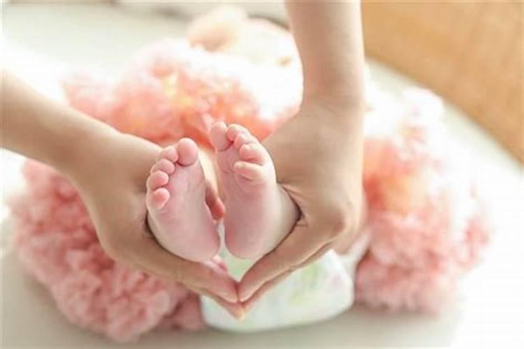 梦见自己大肚子马上要生的预兆