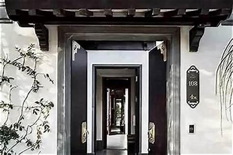 农村建房风水:大门正对庙宇,财神不进门,儿女穷三代!