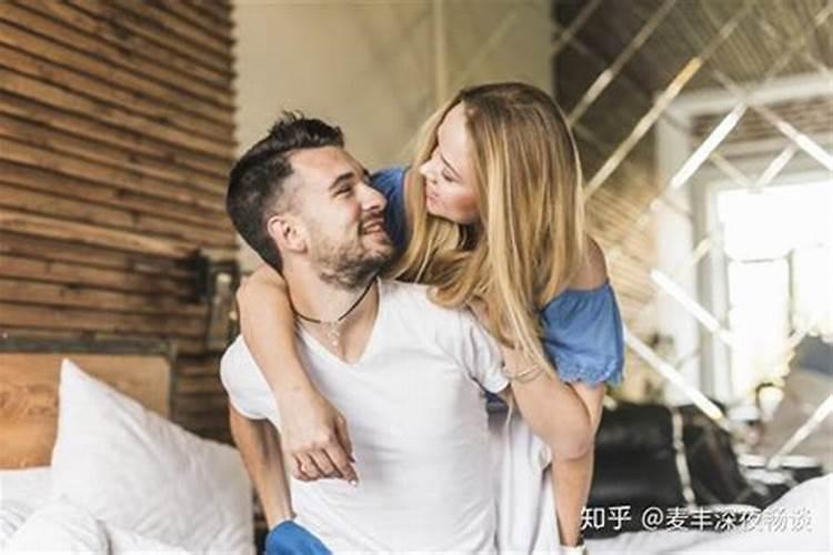梦见情人和他妻子亲热的预兆