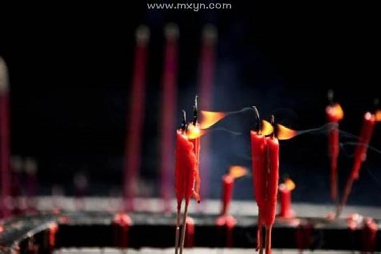 梦见上坟祭拜是什么意思