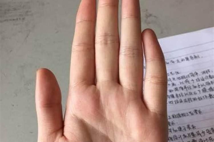 梦见抱着女人走路是什么意思
