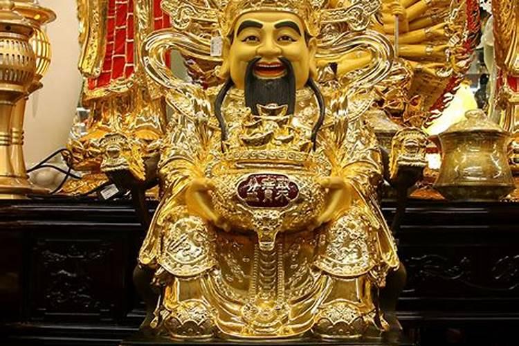 梦见一群老人在吃饭
