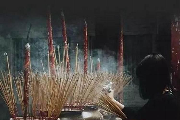 梦见和自己的老公坐爱