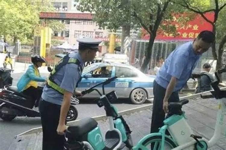 梦见摩托车被交警逮住了的预兆